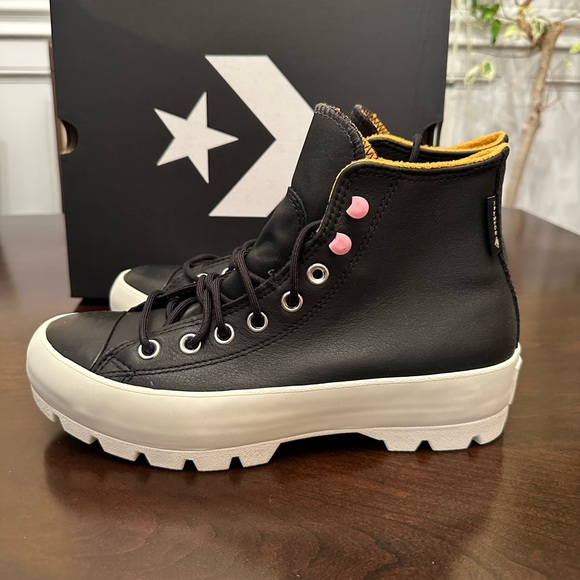 Converse Chuck Taylor All Star Gore-Tex Waterproof Lugged High Top Sneaker - Picture 5 of 8